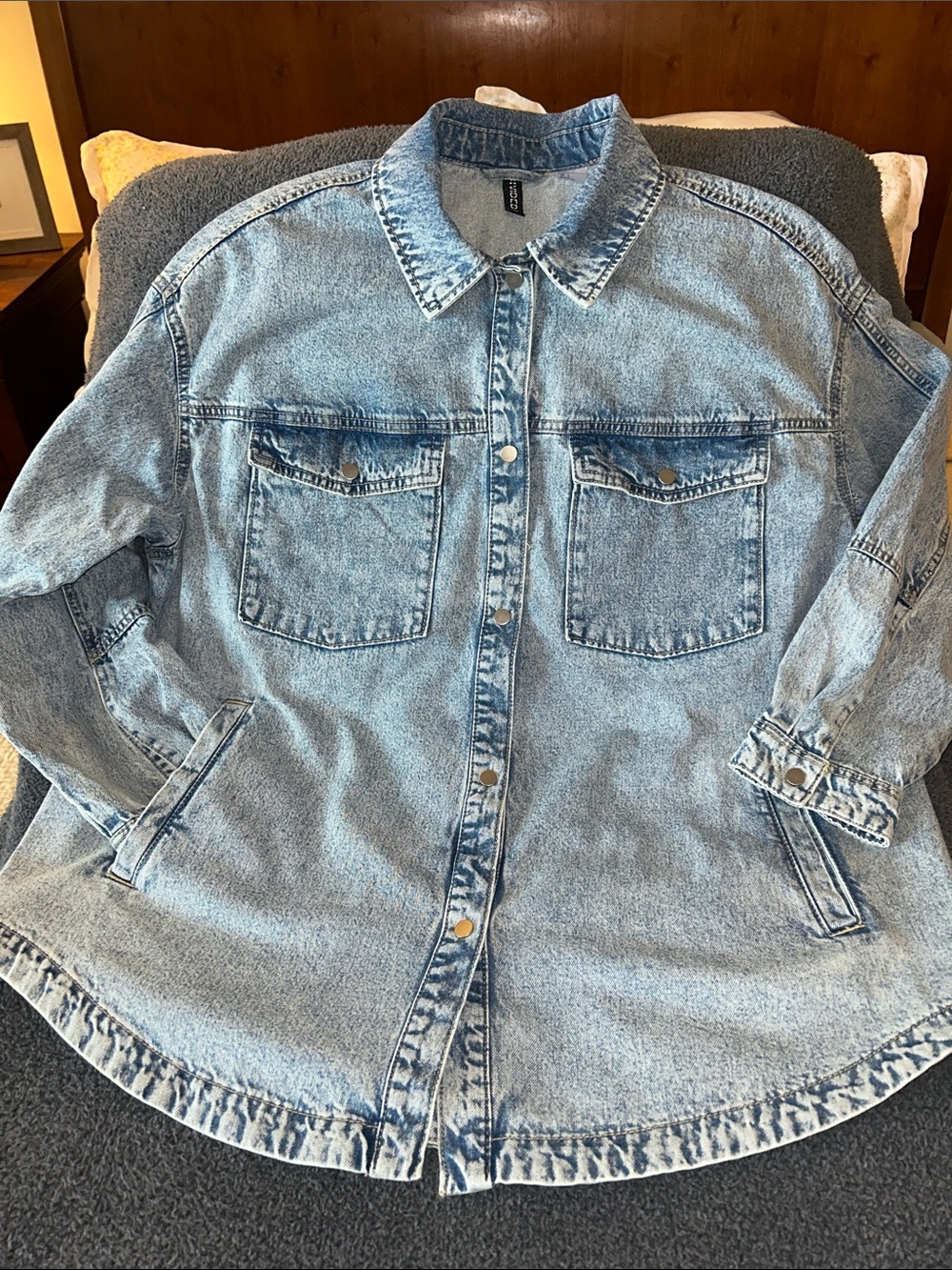 Divided Light Blue Acid-Wash Jean Shacket